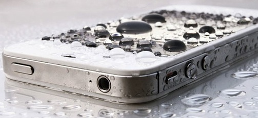iPhone попала влага или уронил в воду